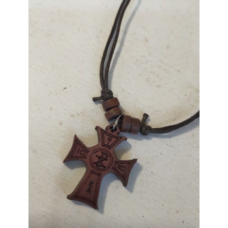 Kalung Tali Salib Kayu QTM064H 3x2.5cm (7363) - Kalung Salib - Kalung Tali Salib