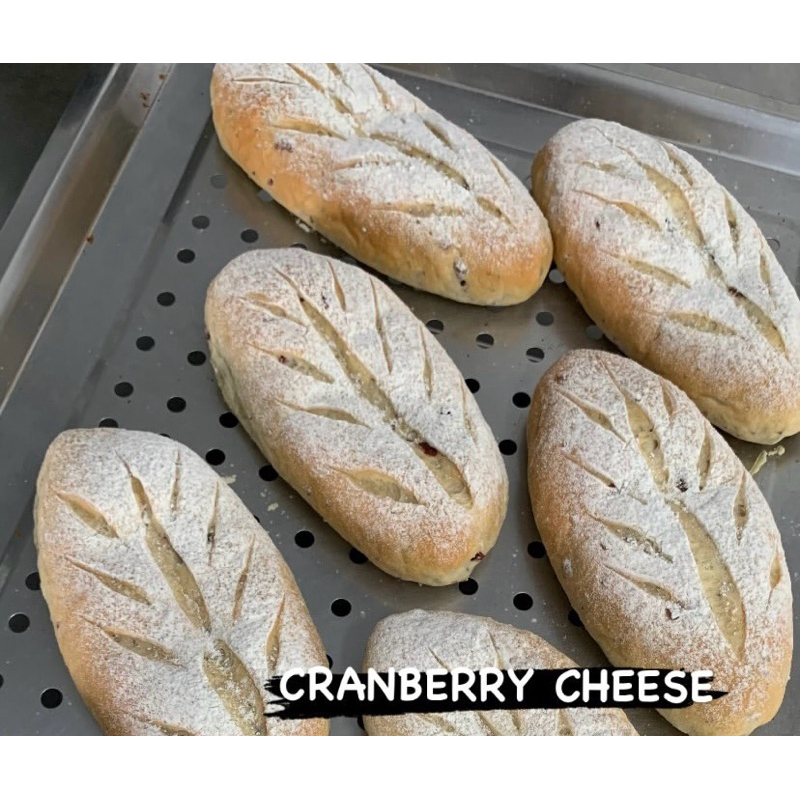 

cranberry cheese / roti macan 100g