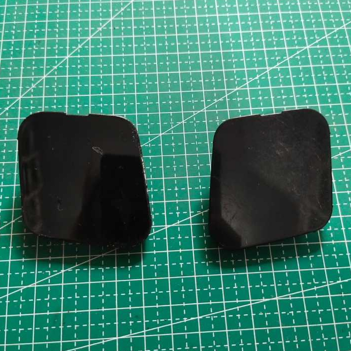 Cover Baut Spoiler Bagasi Honda Jazz Tutup Spoiler Honda Jazz Kanan Original