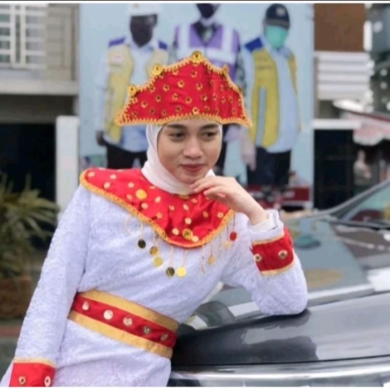 BAJU ADAT MALUKU AMBON DEWASA