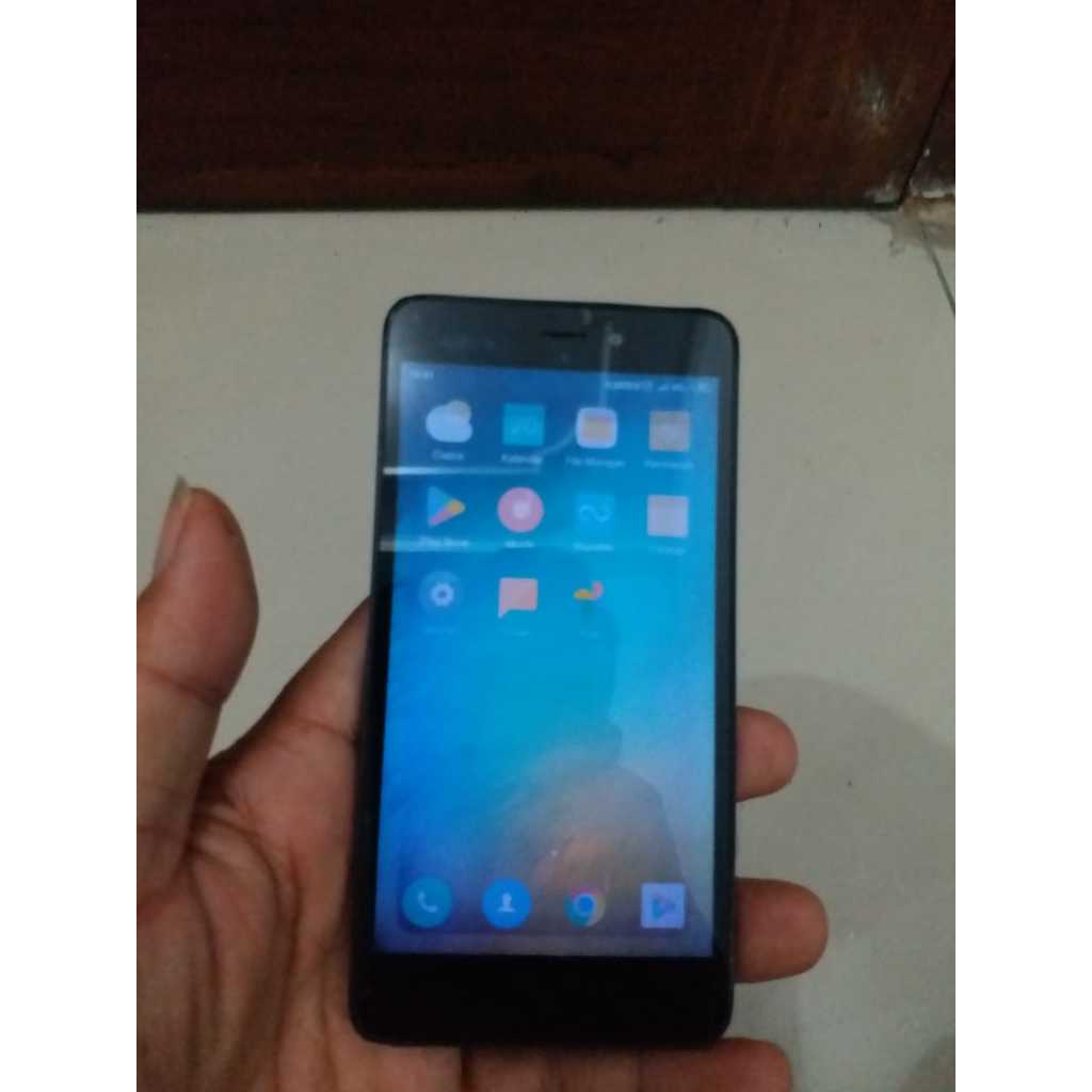 HP REDMI REDMI 4A. RAM 2 INTERNAL 16