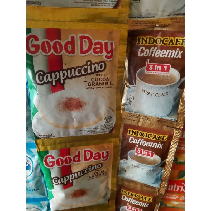 

1Renceng Kopi Good Day Cappucino Dan 1Renceng Indocafe Coffemix