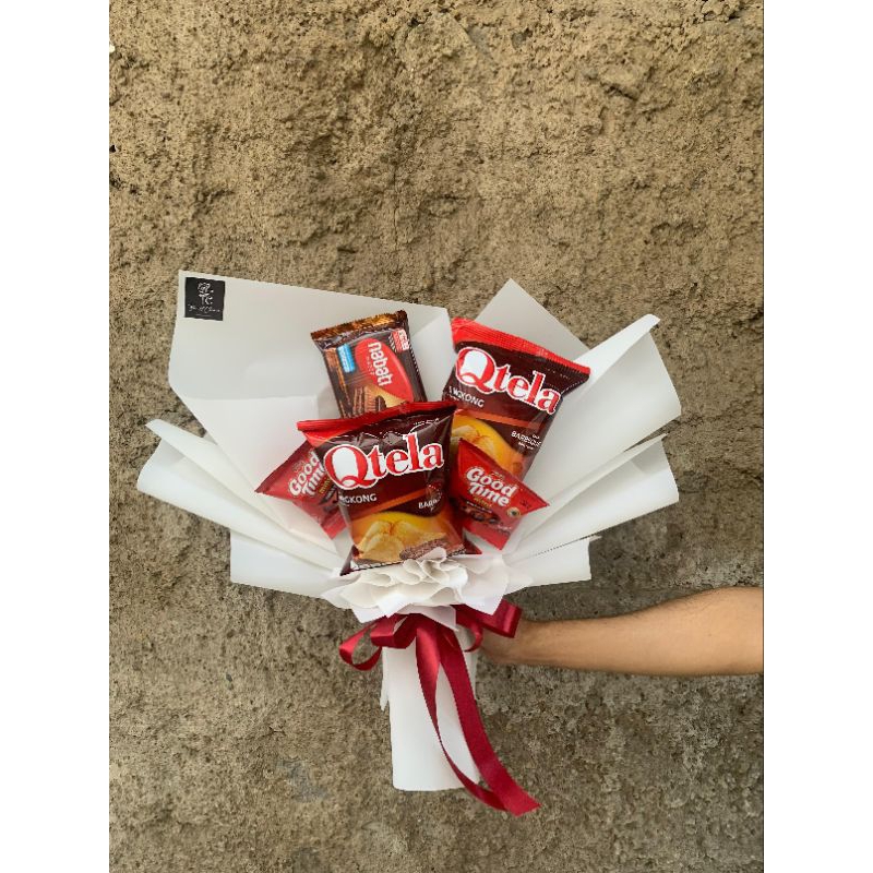 

1 Bunch Buket Makanan Snack Bouquet Bucket Makanan Wrapping Premium Buket Hadiah Ulang Tahun