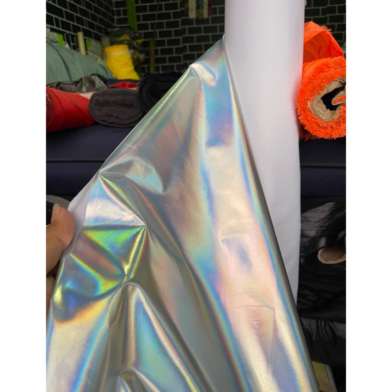 KODE P27Y Kain Gllossy Silver Hologram Bahan Mayer