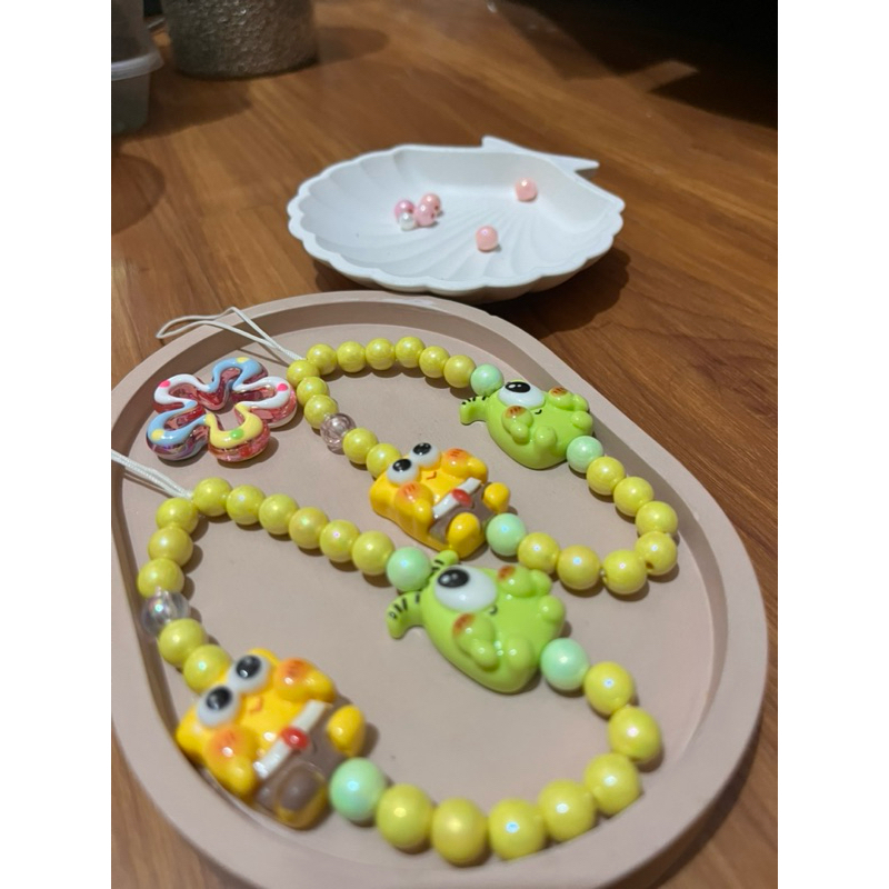 Strap hp spongebob and plankton