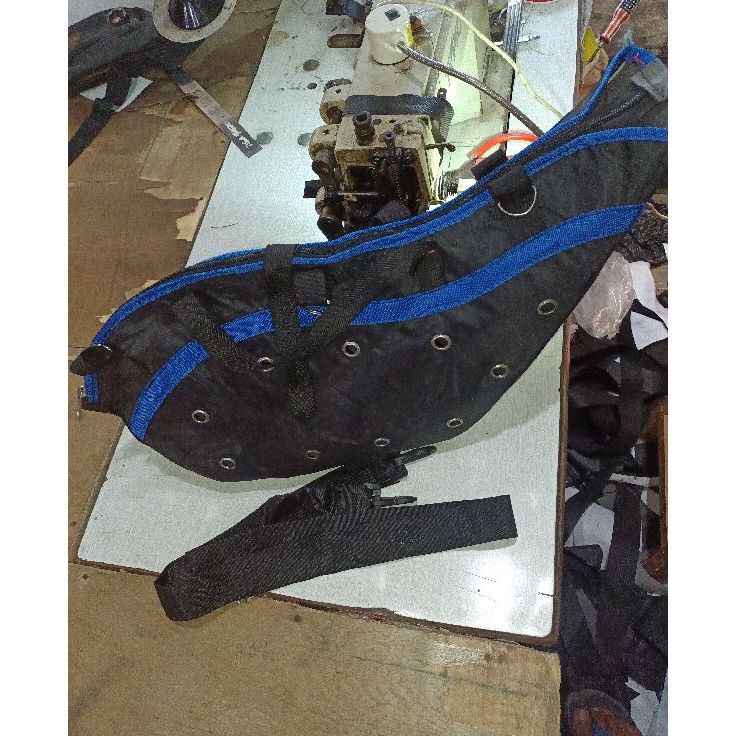 First Arrival  tas ayam jago tas perjalanan ayam jago kisa ayam