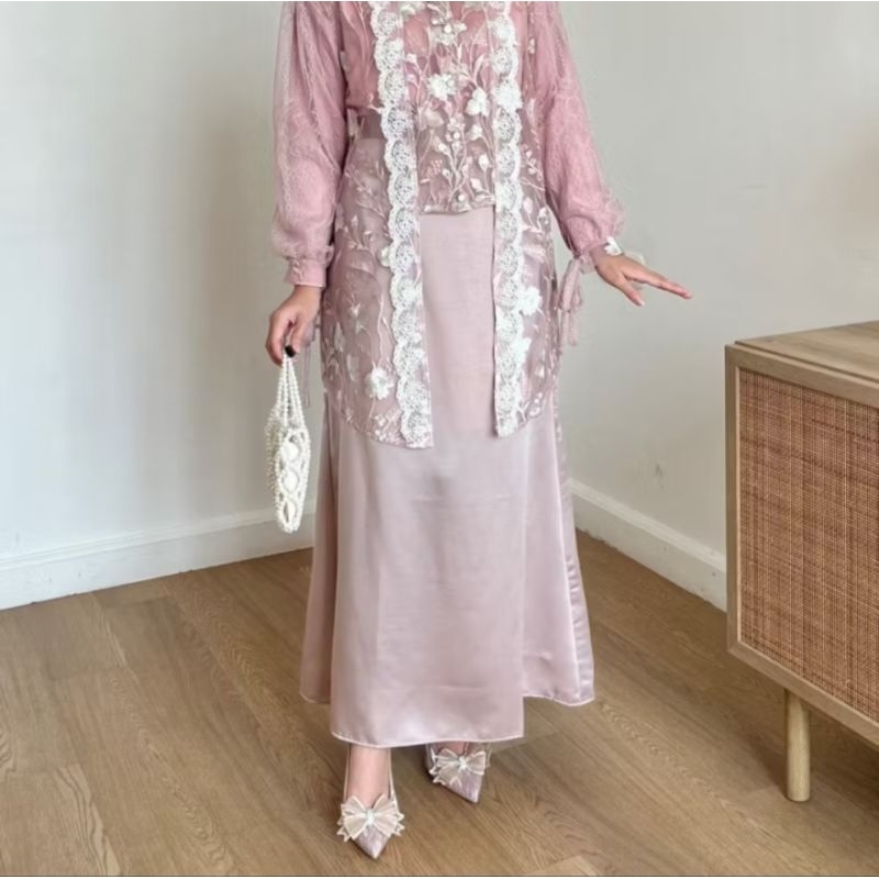 Harumi Satin Skirt / Rok satin silk premium / Satin Skirt