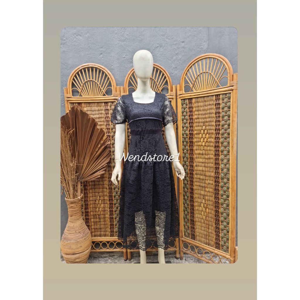 Dress Brokat Selutut Remaja Warna Hitam Gaun Natal Selutut Midi