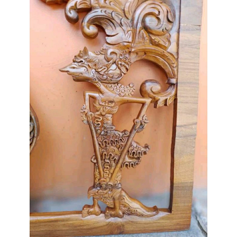 hiasan dinding pewayangan kayu jati