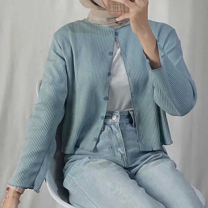 Cardigan Waffer Crop Neci Rajut Polos Neci Kriwil