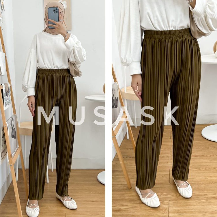 CELANA PLISKET PENSIL  CELANA PENSIL PLISKET CENTI BB v K2N3