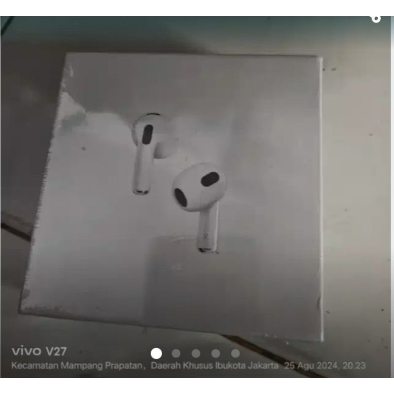 TWS ipods made in vietnam