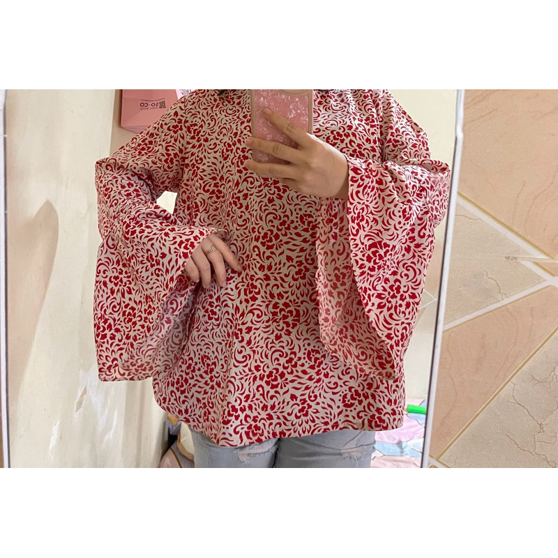 Blouse batik bunga oversize