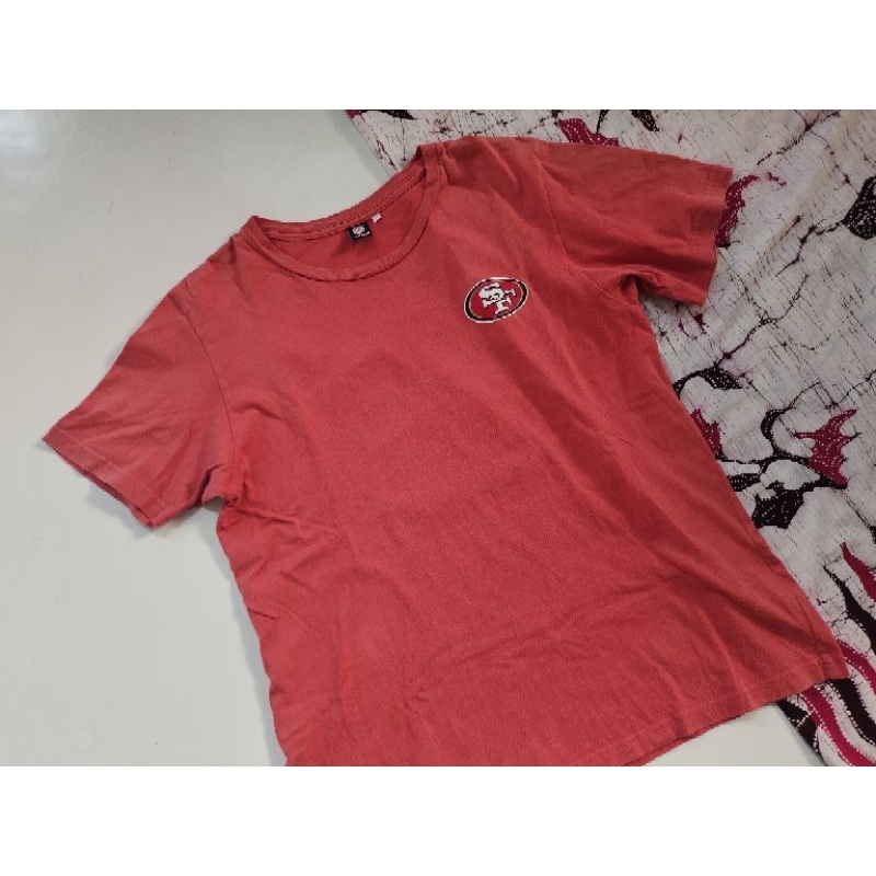 kaos uniqlo GU x NFL