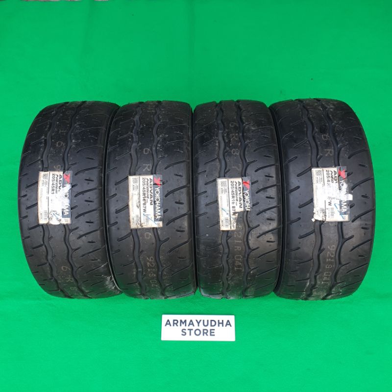 Ban Yokohama Advan Noeva AD09 semi slick 205/45 R16