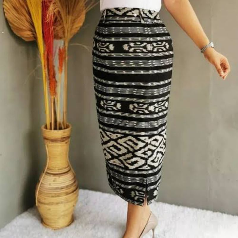 Rok Span Tenun Hitam