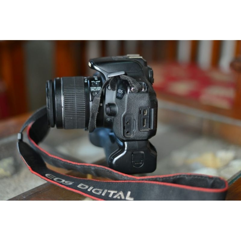 Bekas Kamera Canon Eos 650D kit efs 18-55mm