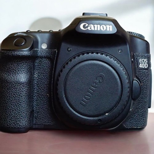 Kamera Canon 40d semi pro