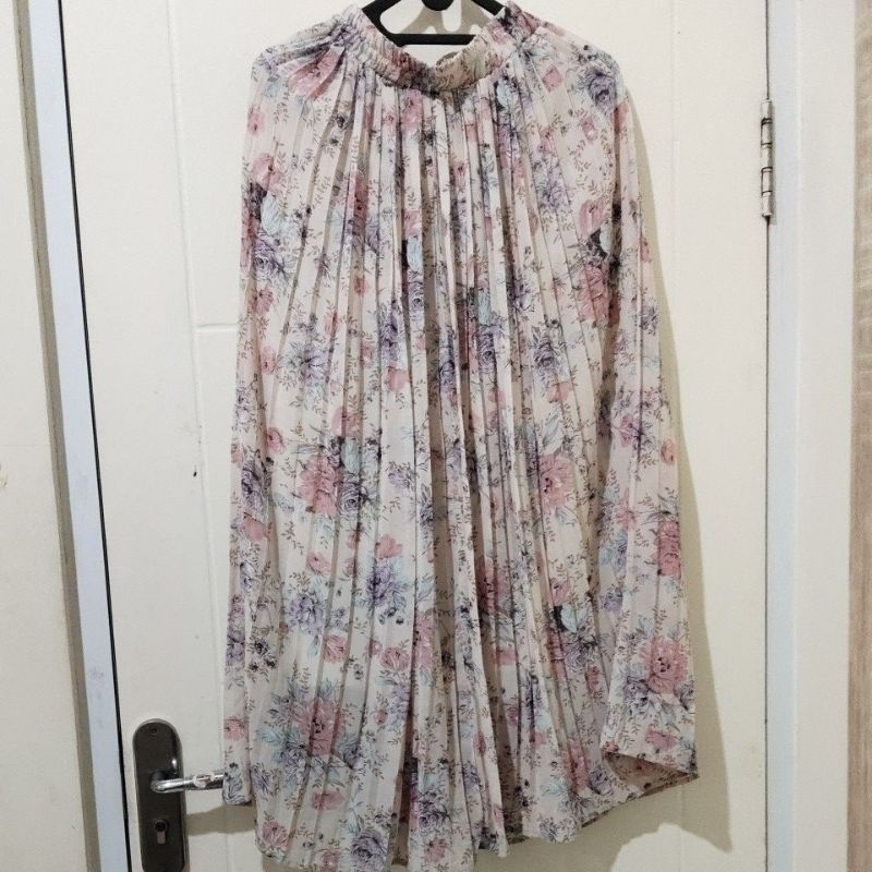 PRELOVED ROK ALLN KNITWEAR