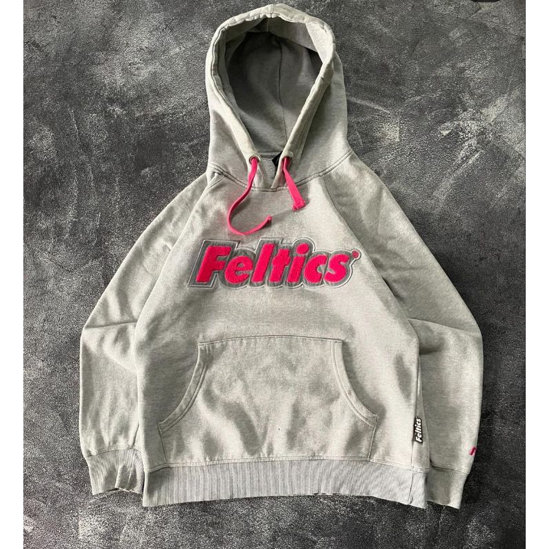 feltics reflektif