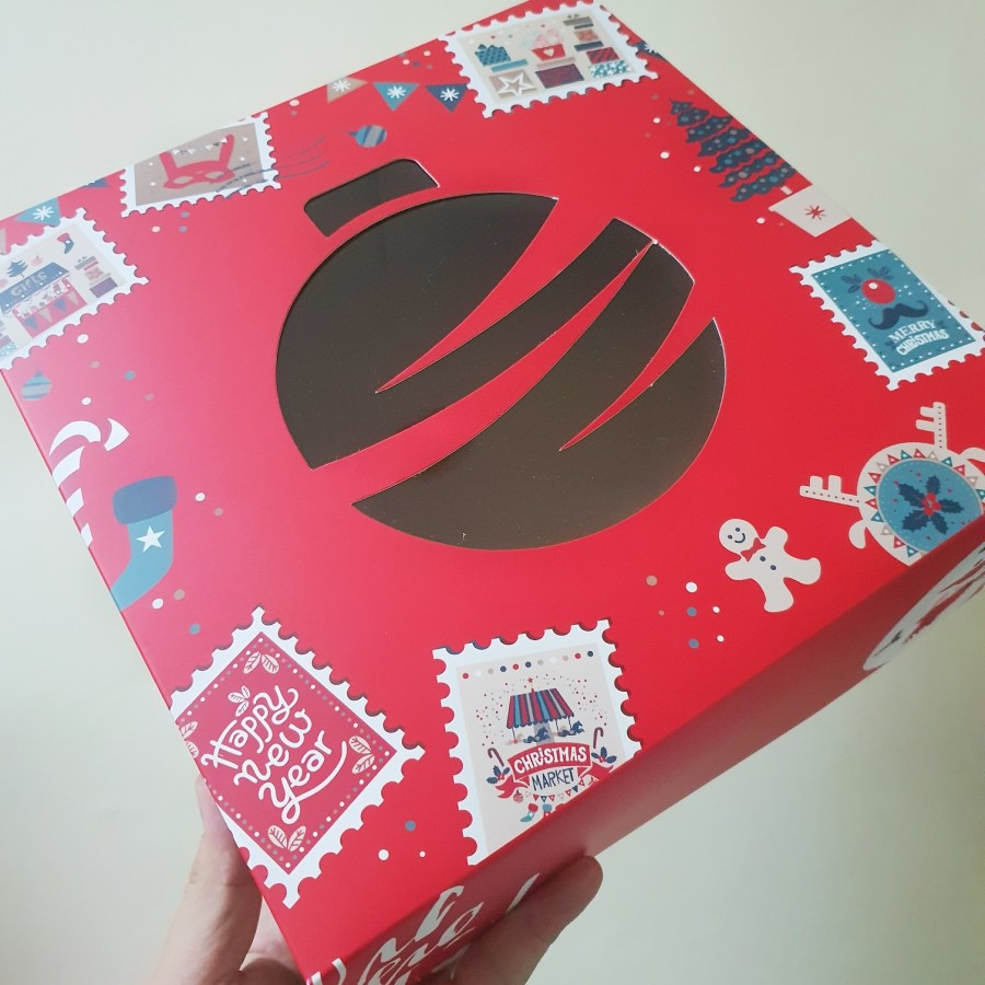 

1 Pack Isi 5 Pcs Dus Natal Pudding Varian Dengan Handle Christmas Ball Box Ukuran 25x25x10cm