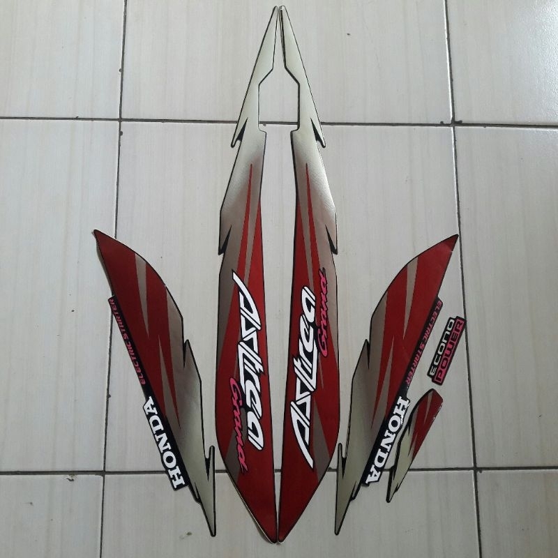 Striping stiker motor honda astrea grand limited edition tahun 1997 standart warna merah lis body fu