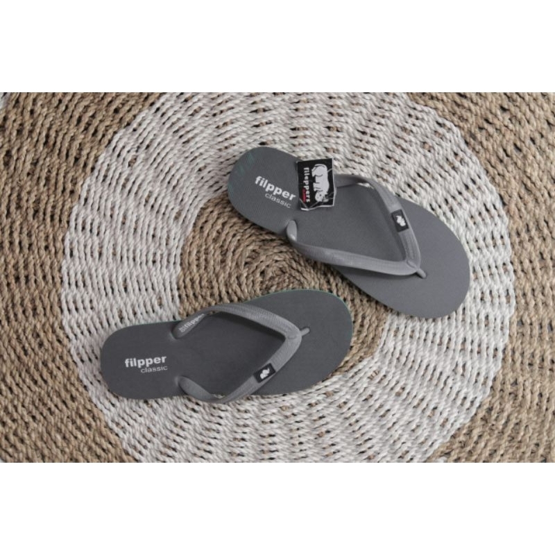 Sandal Fipper slip on sandal japit