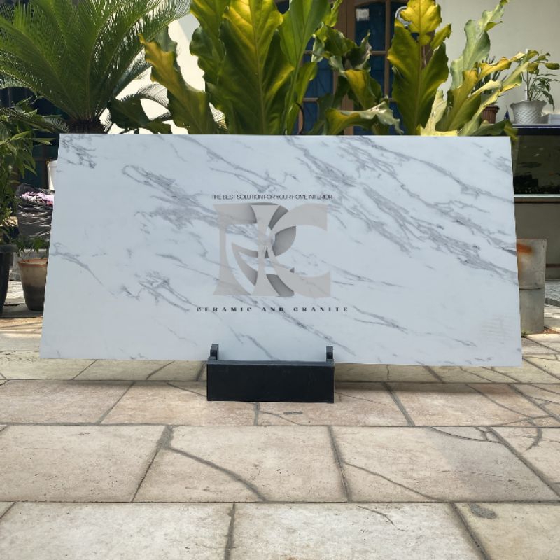 Granit lantai 60x120 Neolith calacata / Glossy / Cove