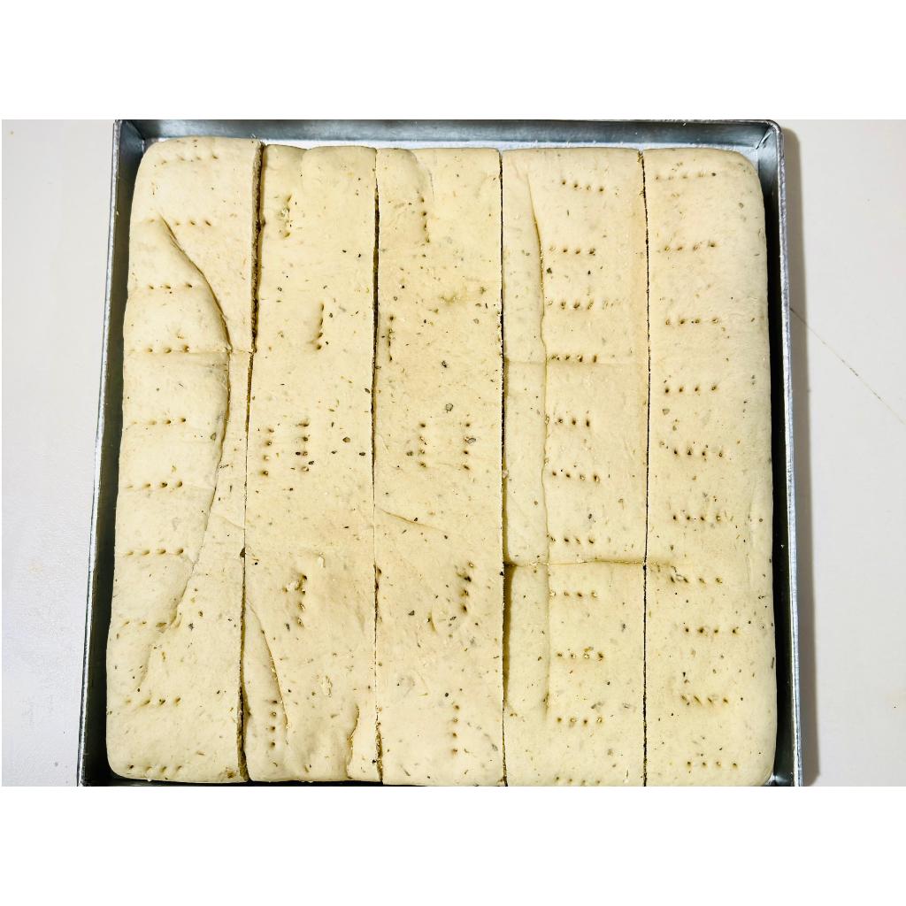 

Roti pizza panjang ukuran 25*5 isi 5pcs