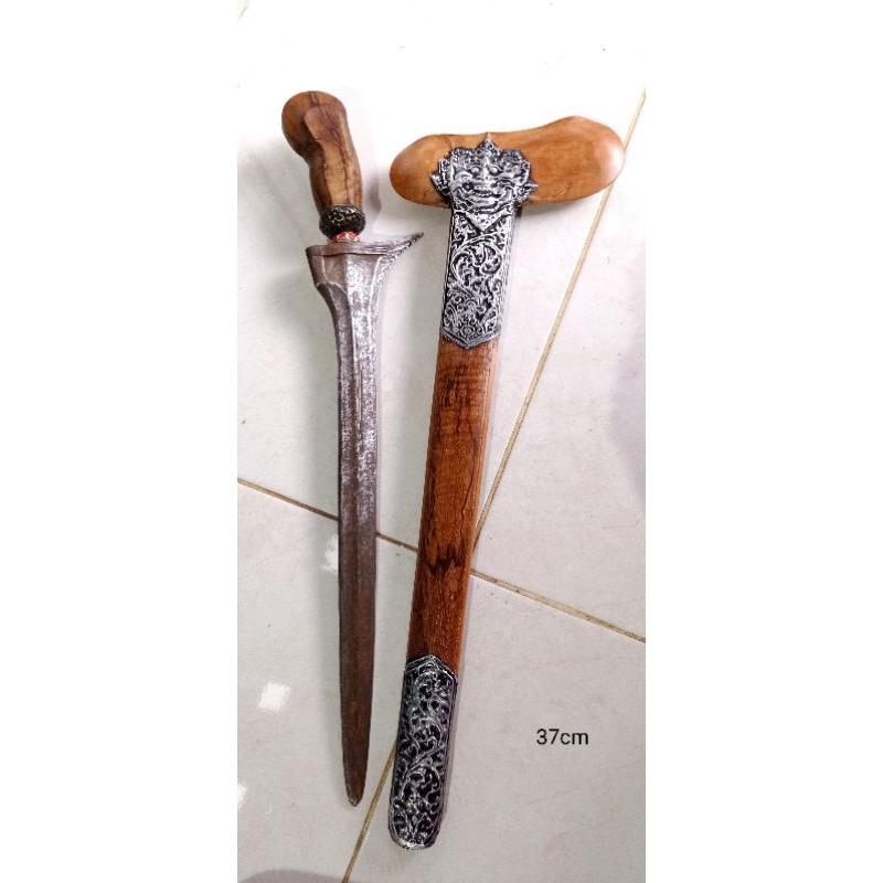 Keris Bali pamor puseran Pancoran mas panjang bilah 37cm