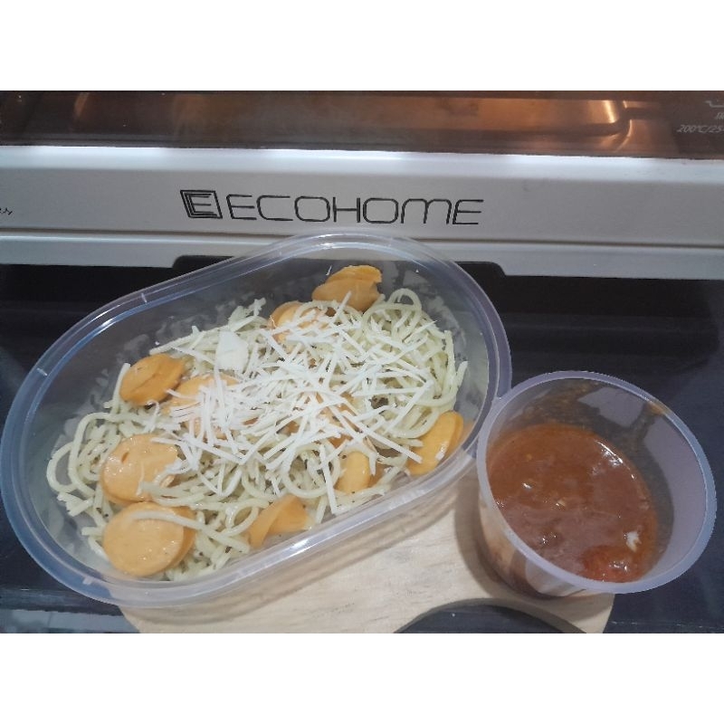 

Spaghetti Bolognese Topping Sosis Sapi