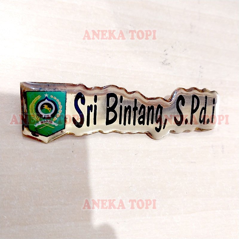 

Name Tag Fiber Model Bentuk Papan Nama Custom Fiber - Aneka Topi