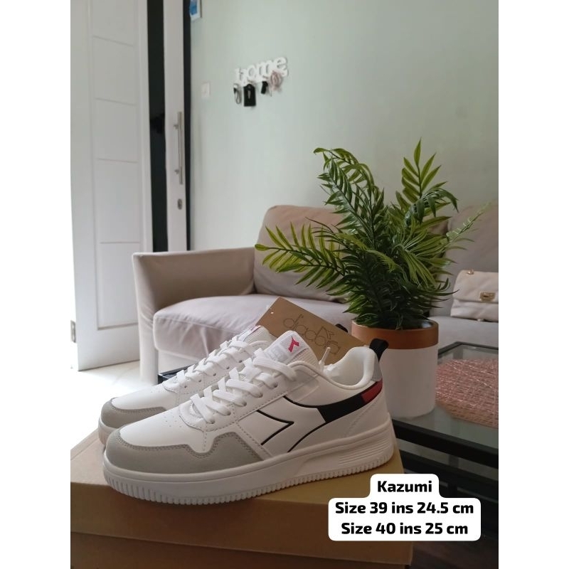 Diadora kazumi