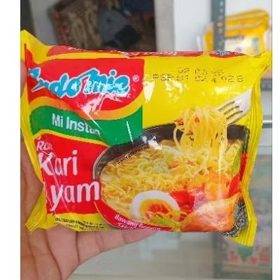 

Mie instan Mie Indomie Kari ayam