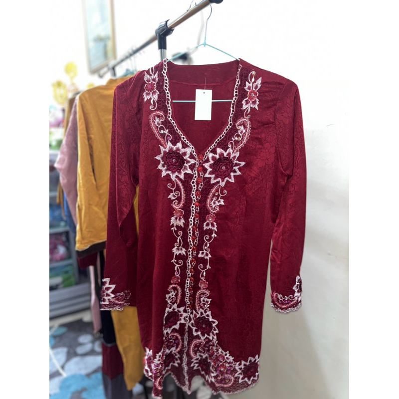 preloved kebaya merah payet