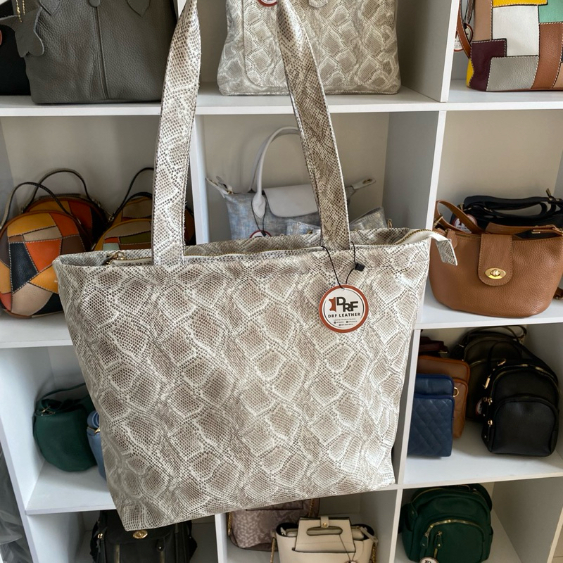 totebag kulit motif ular bahan asli kulit papirut