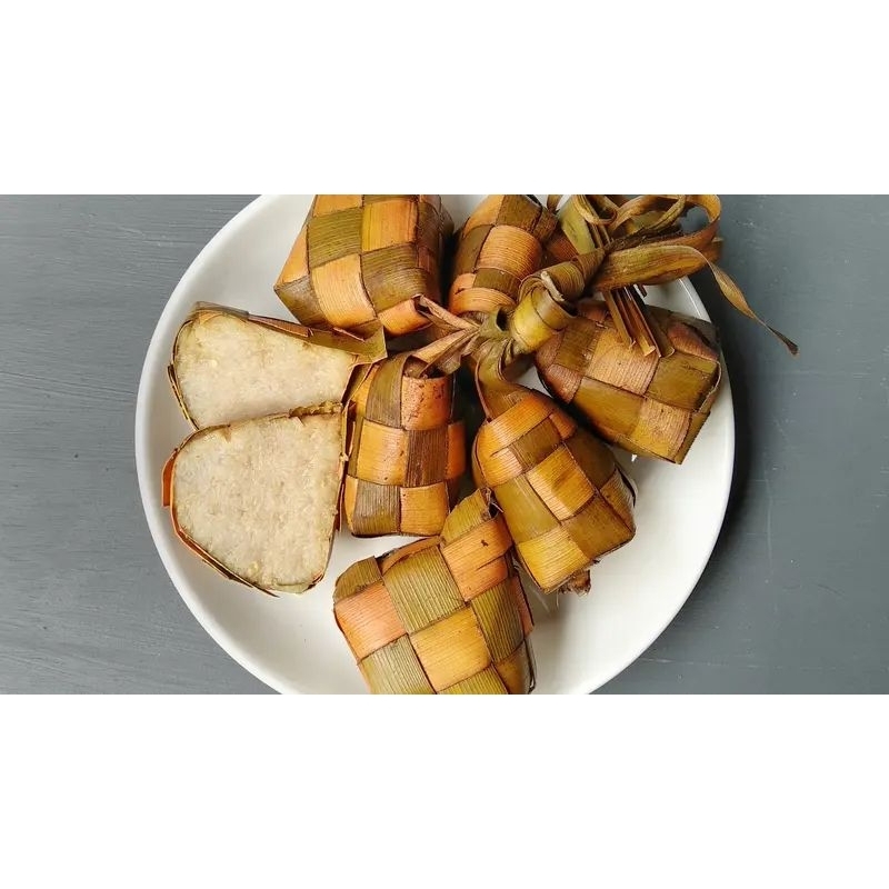 

Ketupat siap saji