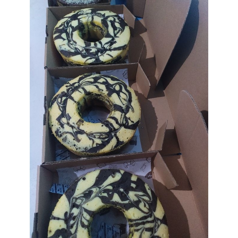 

bolu jadul marmer uk 20cm