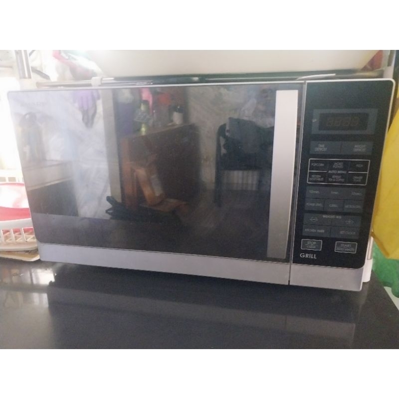 microwave sharp