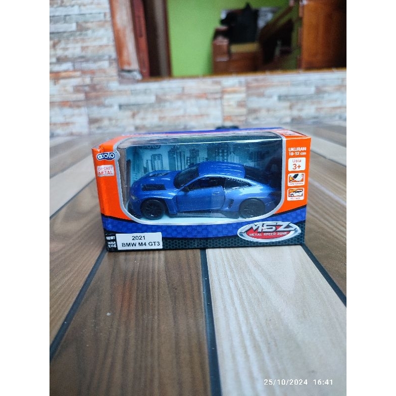 Miniatur Diecast Apolo BMW M4 GT3 2021 Skala 1:44