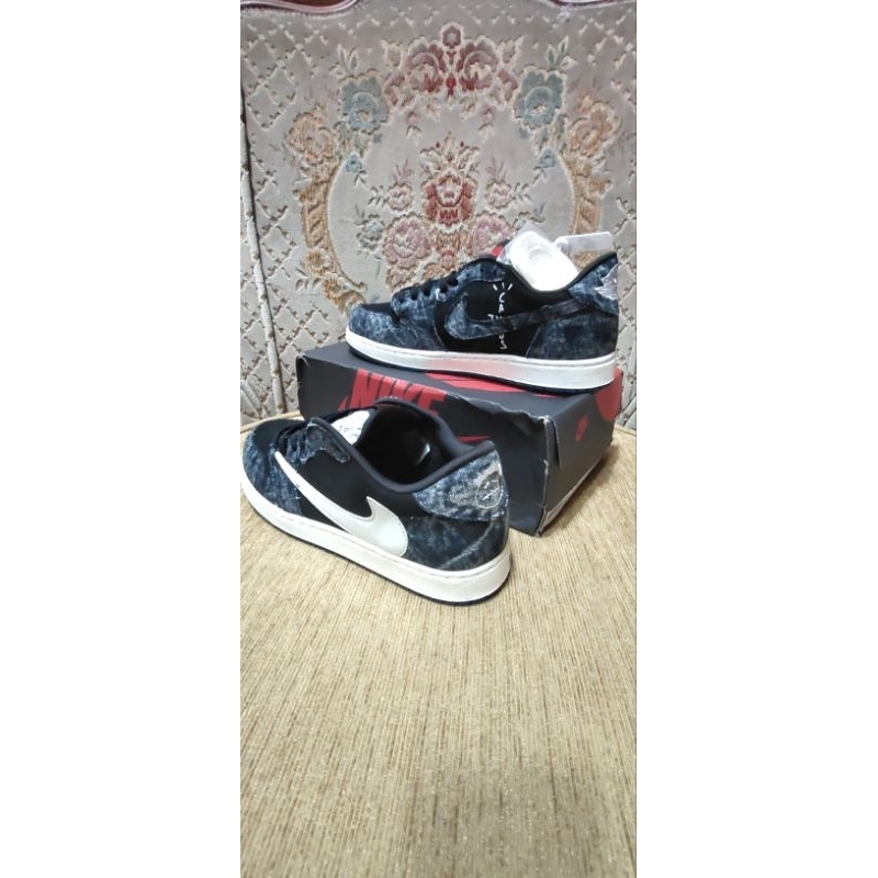 travis scoot black denim