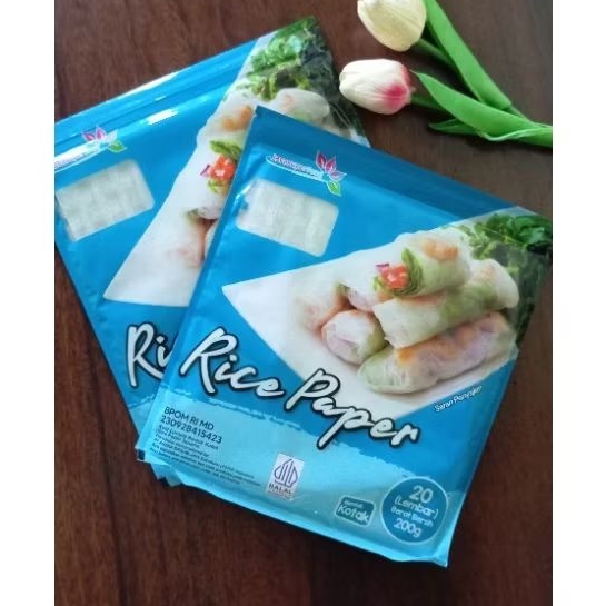 

Rice paper bentuk kotak 200g isi (20 lembar) spring roll HALAL javasuperfood