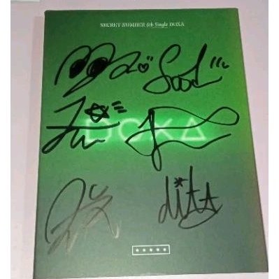 

DOXA DOOMCHITA Album Signed bertanda tangan SECRET NUMBER DOOMCHITA DOXA
