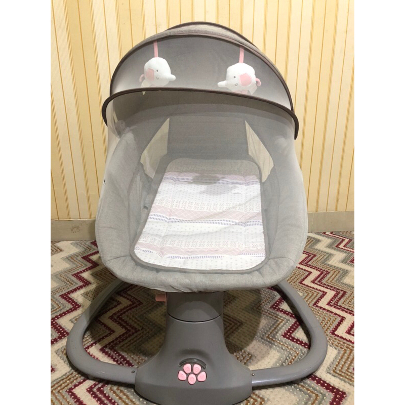 Preloved Cocolatte Snuggli Baby Bouncer Swing