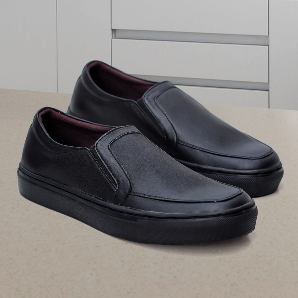 Sepatu Sneakers Casual Formal Kulit Asli Original Pria - Jiman
