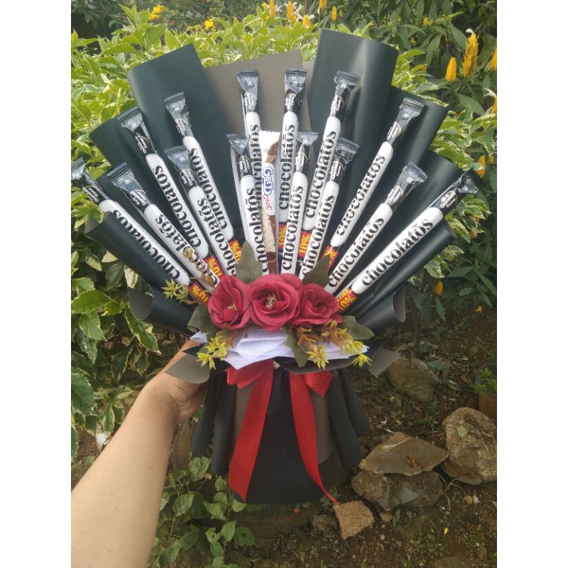 

bouquethitamputihmakananchocolatos
