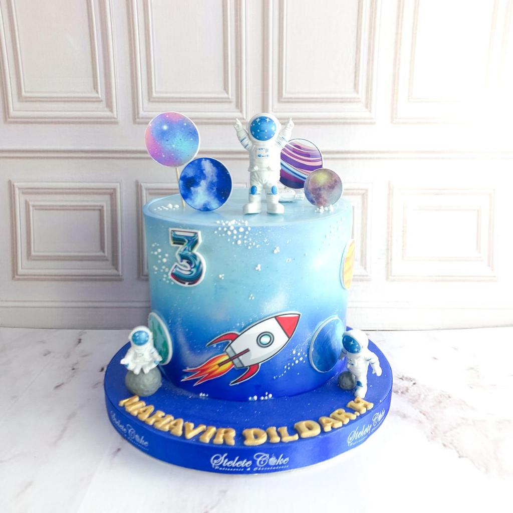 

Kue Ulang Tahun/Birthday Cake/Kue Ultah Tema Astronot/Kue Birthday jakarta/Astronot Cake/Astronot