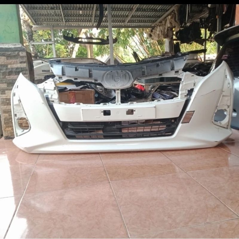 bumper depan Toyota calya facelift.