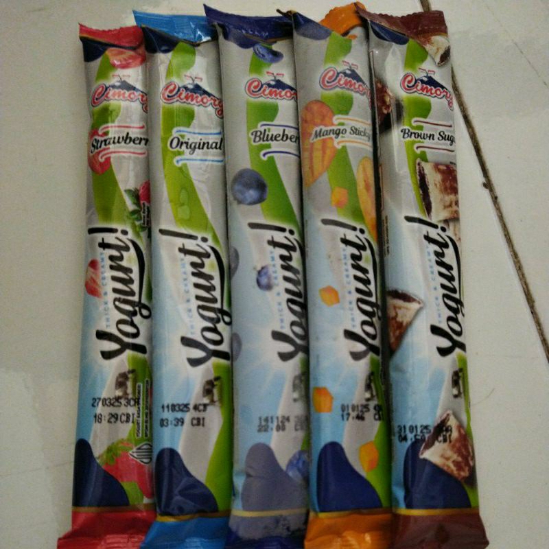 

Rp 8.000,,,itu dapat 3pcs cimory yoghurt stick @40gram (netto per stick)