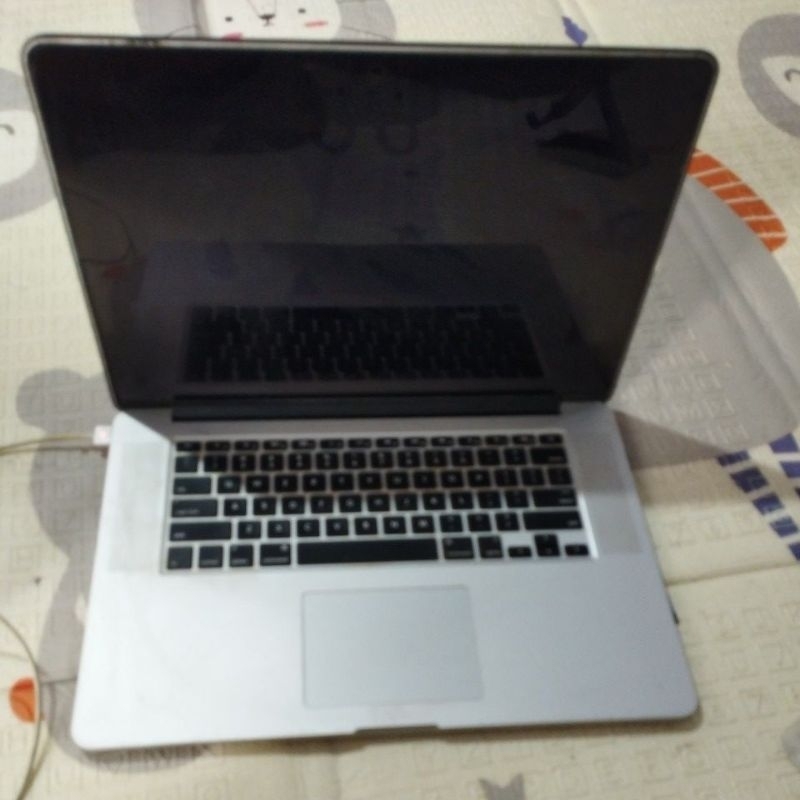 Macbook Pro (Retina, 15 inch, Late 2013)